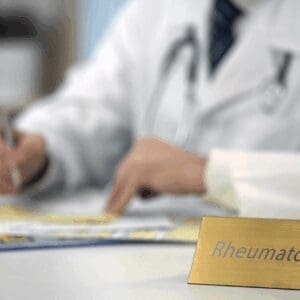 medico reumatologo per artrite reumatoide